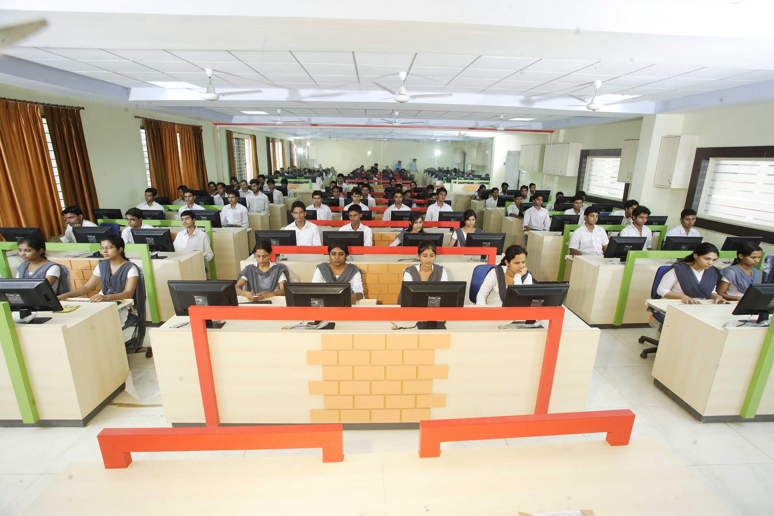 Technocrats Group of Institutions Bhopal Computer Lab photo 8